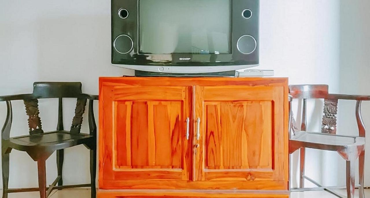 فندق Reddoorz @ Tongas بروبولينغو المظهر الخارجي الصورة